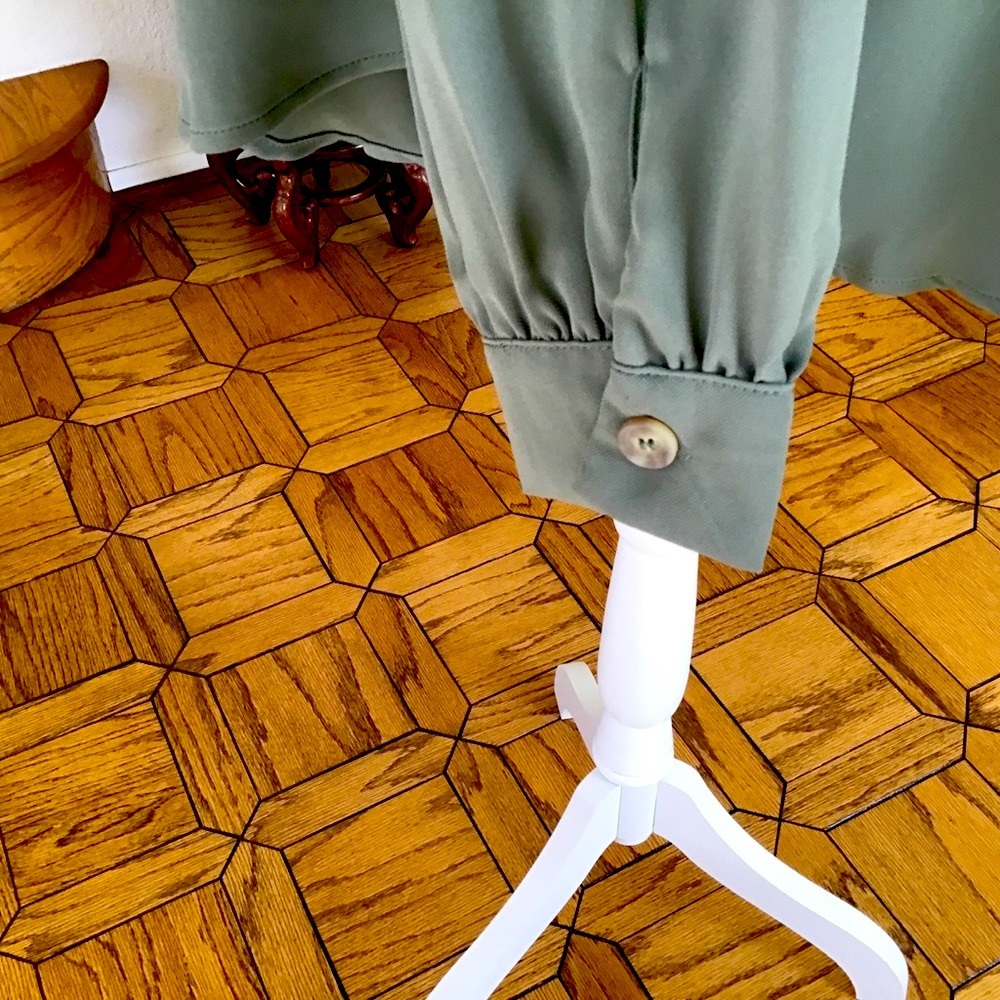 Long Sleeve V-Neck Blouse (NEW) - Picture 5 of 7